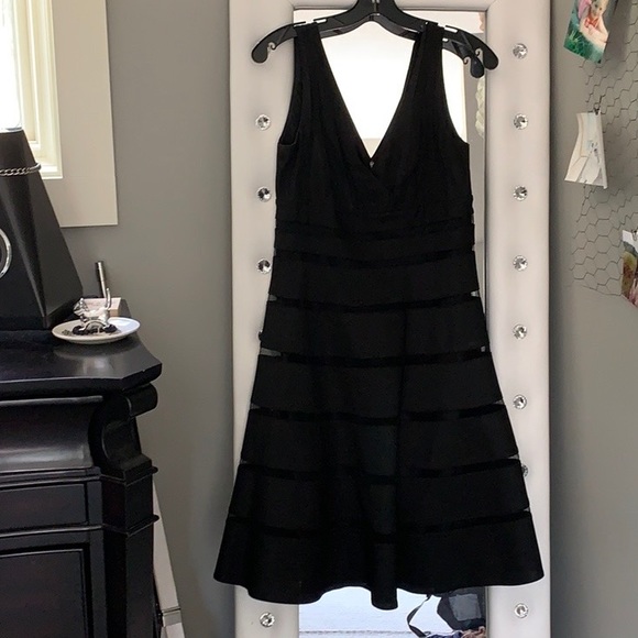 Dress - Picture 6 of 6